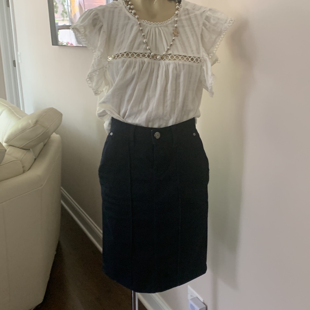 Burberry authentic denim dark blue skirt